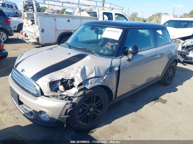 2013 MINI HARDTOP WMWSU3C59DT678365 Photo 1