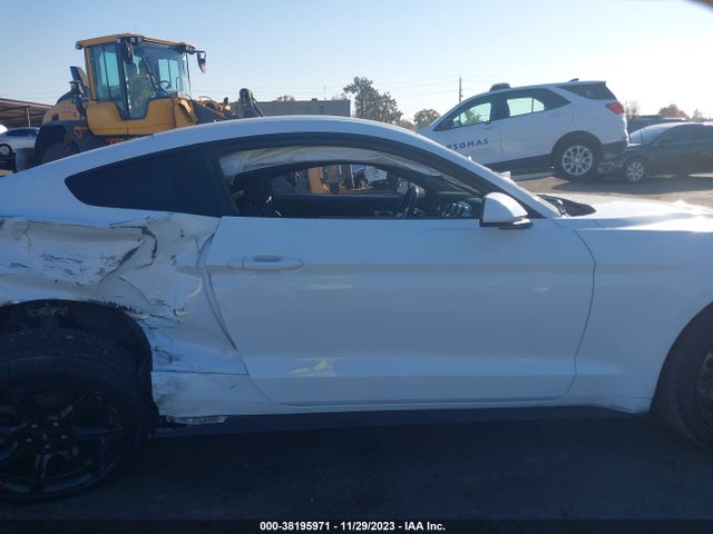 Ford Mustang Ecoboost 2018 1FA6P8TH1J5166091 Image 13