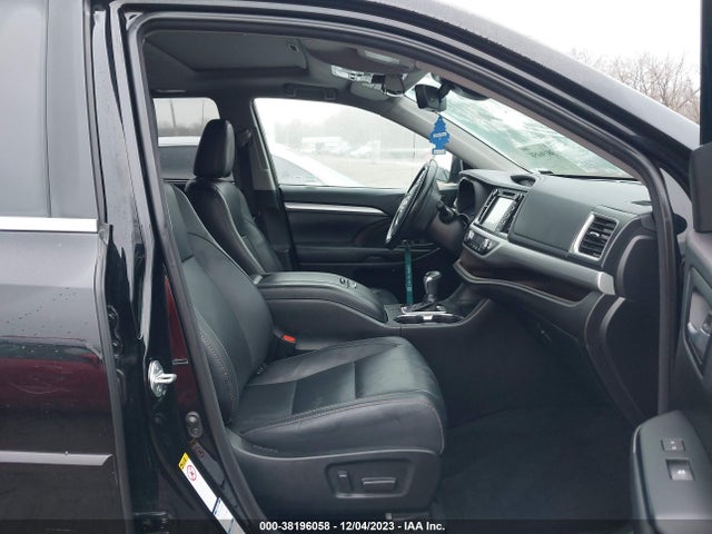 Toyota Highlander Xle 2018 5TDJZRFH1JS537616 Image 5
