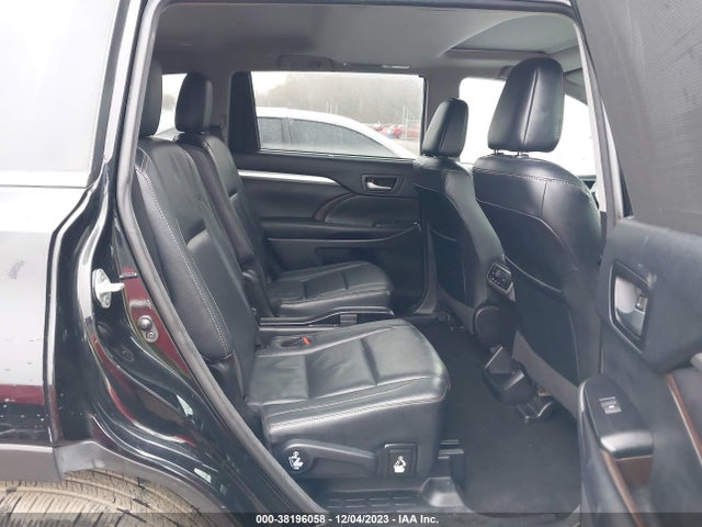 Toyota Highlander Xle 2018 5TDJZRFH1JS537616 Image 8
