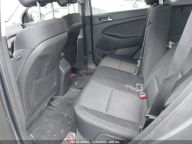 2016 HYUNDAI TUCSON SE VIN: KM8J33A40GU027969