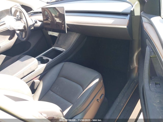 2023 TESLA MODEL Y 7SAYGDEE4PA126657 Photo 4