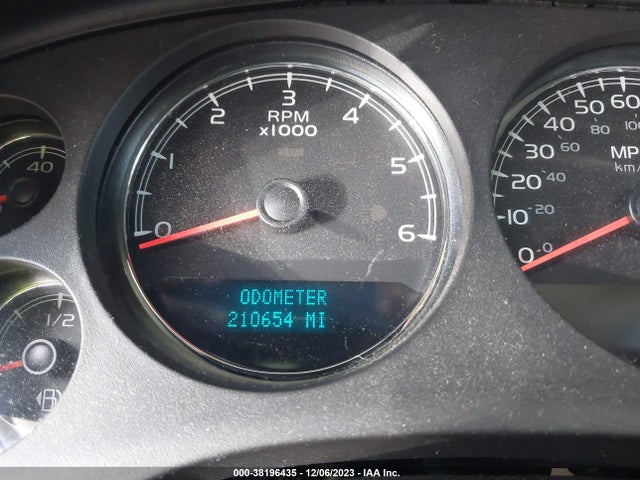 2011 CHEVROLET SUBURBAN 1GNSCHE0XBR299638 Photo 6