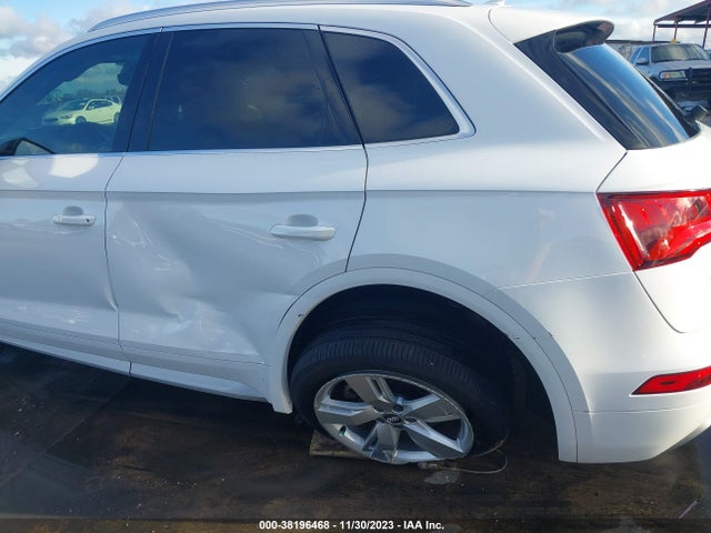 WA1BNAFY5K2041349 Audi Q5 45 Premium