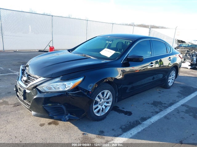 Nissan Altima 2.5 S 2018 1N4AL3AP8JC198499 Image 2