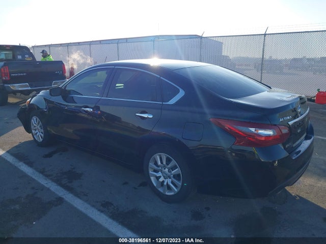 Nissan Altima 2.5 S 2018 1N4AL3AP8JC198499 Image 3
