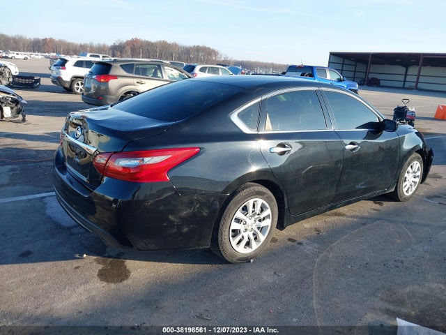 Nissan Altima 2.5 S 2018 1N4AL3AP8JC198499 Image 4