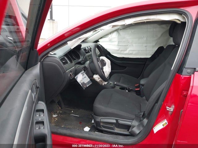 3VWD17AJXFM246507 Volkswagen Jetta 1.8t Se