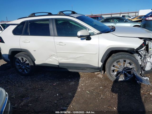 2T3C1RFV0MW123834 Toyota Rav4 Xle Premium