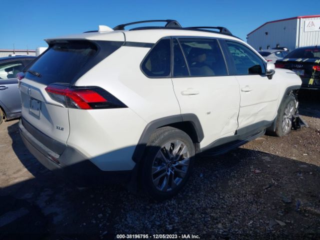 2T3C1RFV0MW123834 Toyota Rav4 Xle Premium