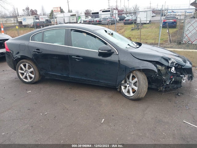 2016 YV126MFK9G2412580 zdjęcie główne