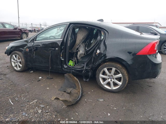 Volvo S60 T5 Drive-e Premier 2016 YV126MFK9G2412580 Image 3