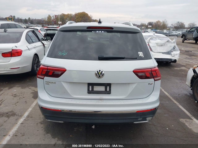 2018 VOLKSWAGEN TIGUAN 2.0T SEL/2.0T SE VIN: 3VV3B7AX3JM074170