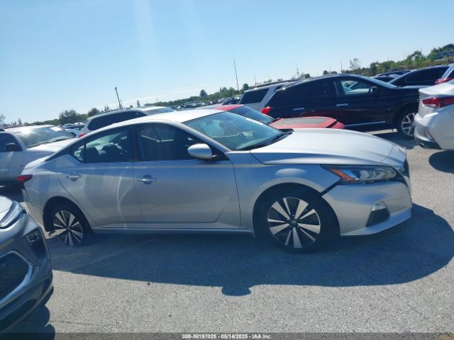 1N4BL4DV9NN337330 Nissan Altima Sv Fwd