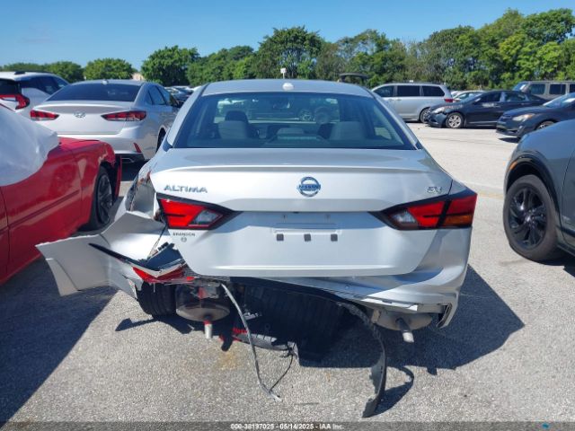 1N4BL4DV9NN337330 Nissan Altima Sv Fwd