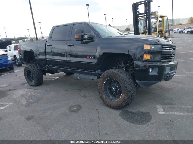 2017 1GC1KVEY4HF208403 main image