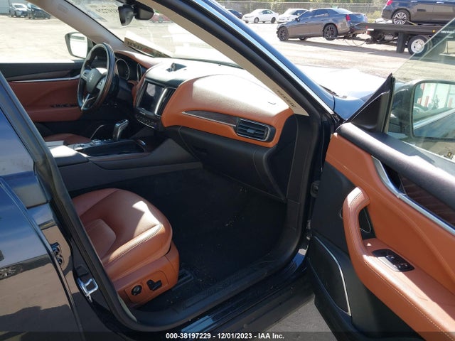 ZN661XUA3KX338603 Maserati Levante