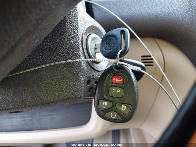 38197345 :رقم المزاد ، 5GAKRCED1CJ417817 vin ، 2012 Buick Enclave Leather مزاد بيع