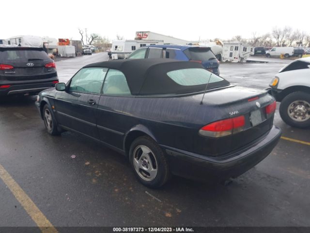 1999 SAAB 9-3 YS3DD78N2X7023465 Photo 2