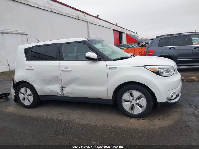 KIA Soul Ev + 2016 KNDJX3AE3G7017730 Image 14