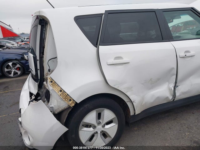 KIA Soul Ev + 2016 KNDJX3AE3G7017730 Image 6
