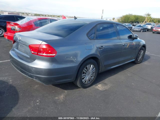 1VWAT7A33EC037009 Volkswagen Passat 1.8t S