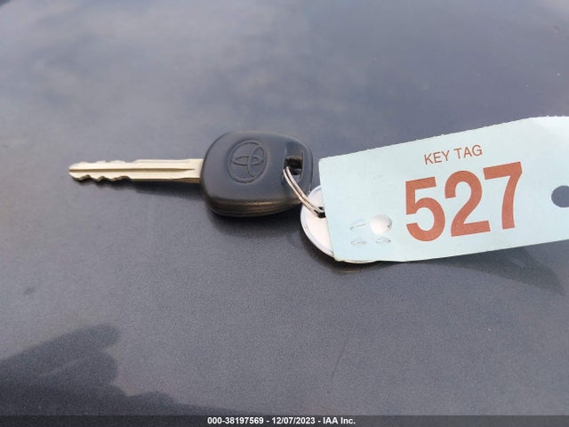 2010 TOYOTA COROLLA LE VIN: 2T1BU4EE4AC272518