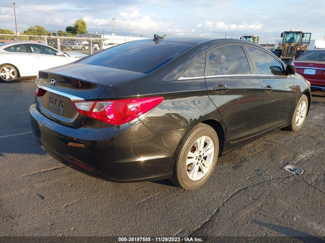 2013 HYUNDAI SONATA GLS VIN: 5NPEB4AC7DH767370