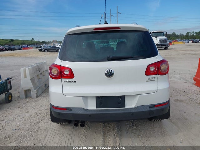 2011 VOLKSWAGEN TIGUAN SE VIN: WVGBV7AX1BW511694