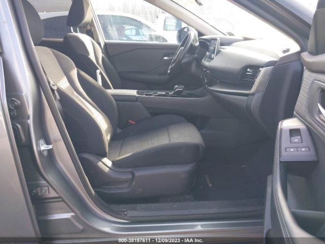 5N1AT3BB4MC700311 Nissan Rogue Sv Intelligent Awd