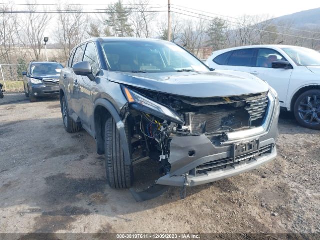 5N1AT3BB4MC700311 Nissan Rogue Sv Intelligent Awd