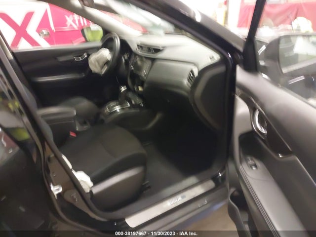 Nissan ROGUE SV 2018 5N1AT2MV5JC827419 Image 5