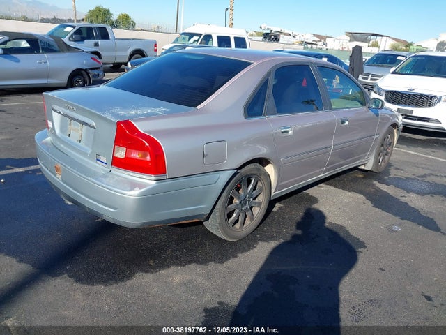 2005 VOLVO S80 2.5T VIN: YV1TS592251407208