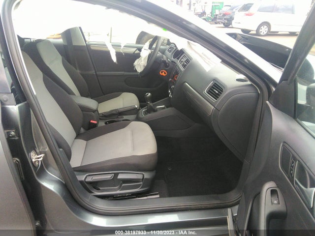 3VW167AJ5HM381160 Volkswagen Jetta 1.4t S