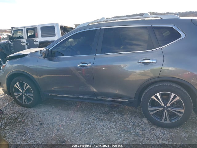 2018 NISSAN ROGUE SL VIN: 5N1AT2MT9JC705810