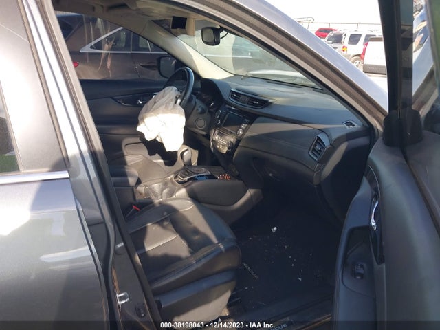 2018 NISSAN ROGUE SL VIN: 5N1AT2MT9JC705810