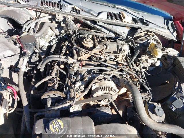 2000 MERCURY GRAND MARQUIS LS VIN: 2MEFM75W9YX637761