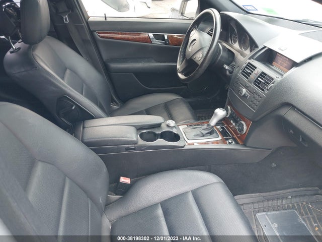 Продаж на аукціоні авто 2011 Mercedes-benz C 300 Sport/luxury, vin: WDDGF5EB5BA470662, номер лоту: 38198302