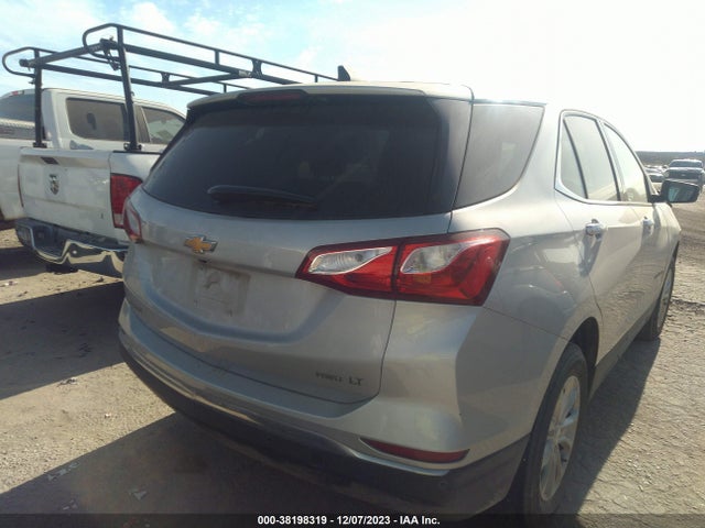 Chevrolet EQUINOX LT 2018 2GNAXSEV2J6311199 Image 4