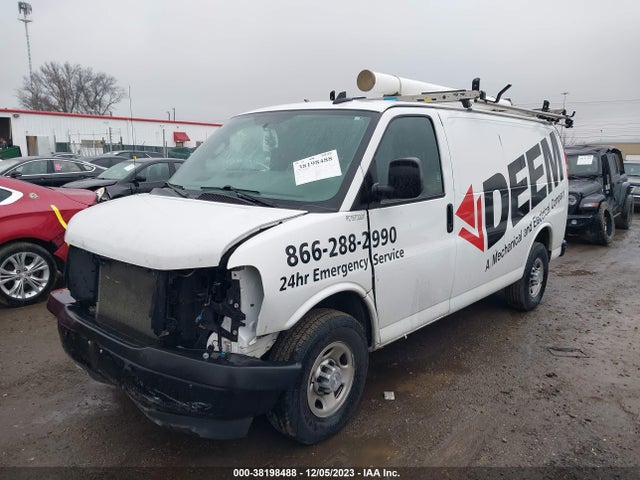 Chevrolet Express 2500 Work Van 2019 1GCWGAFP9K1368500 Image 2
