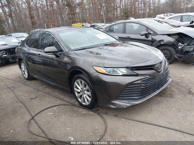 Toyota CAMRY LE 2018 JTNB11HK4J3035671 main image