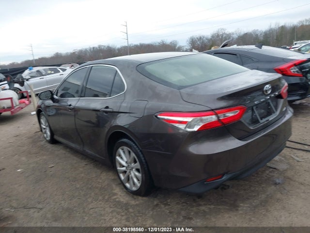 Toyota CAMRY LE 2018 JTNB11HK4J3035671 Image 3