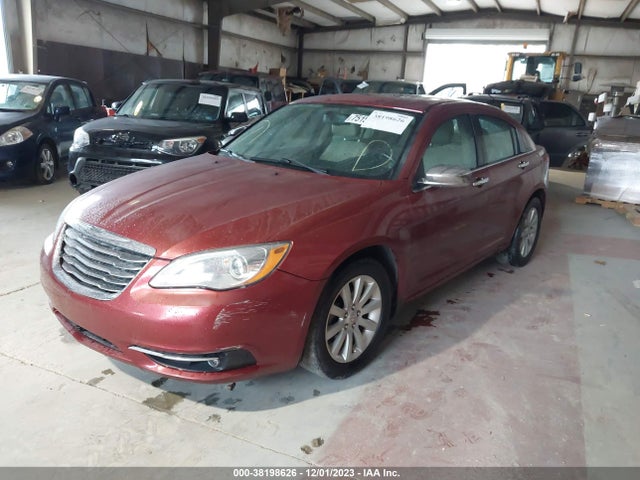 Chrysler 200 Limited 2014 1C3CCBCG9EN172177 Image 2