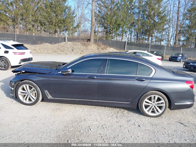 2017 BMW ALPINA B7 XDRIVE VIN: WBA7F2C52HG421217