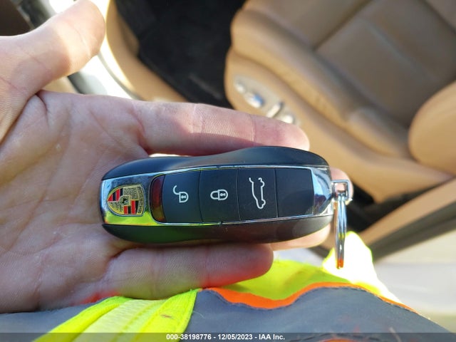 2018 PORSCHE MACAN WP1AB2A55JLB32402 Photo 10