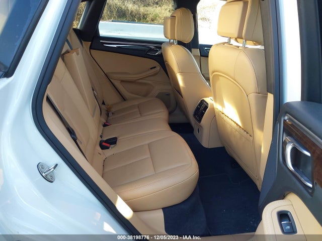 2018 PORSCHE MACAN WP1AB2A55JLB32402 Photo 7