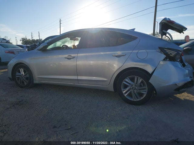 2019 HYUNDAI ELANTRA SEL VIN: 5NPD84LFXKH417052