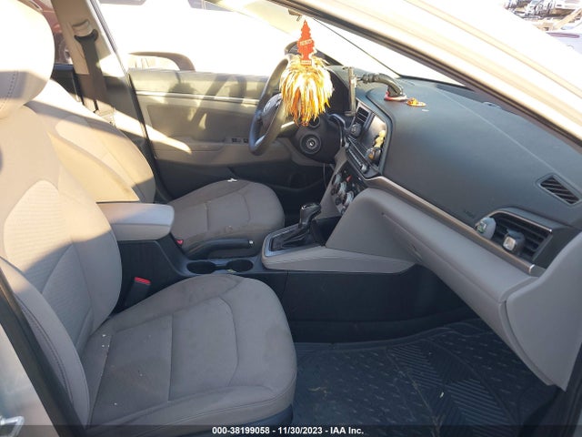 2019 HYUNDAI ELANTRA SEL VIN: 5NPD84LFXKH417052