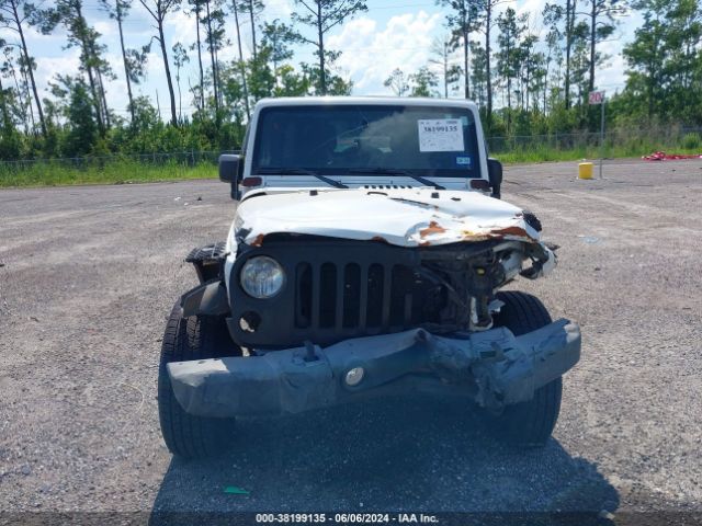1C4BJWDG4FL559946 Jeep Wrangler Unlimited Sport