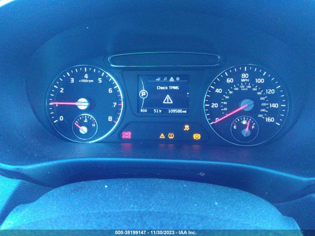 2017 KIA SORENTO 2.4L LX VIN: 5XYPGDA35HG326585